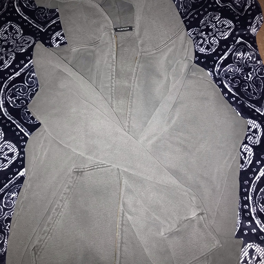 Talentless steel grey zip up hoodie medium